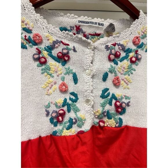 Vintage Cape Isle Knitters Floral Embroidered Sweater Too sz L So Cute! - Picture 3 of 6